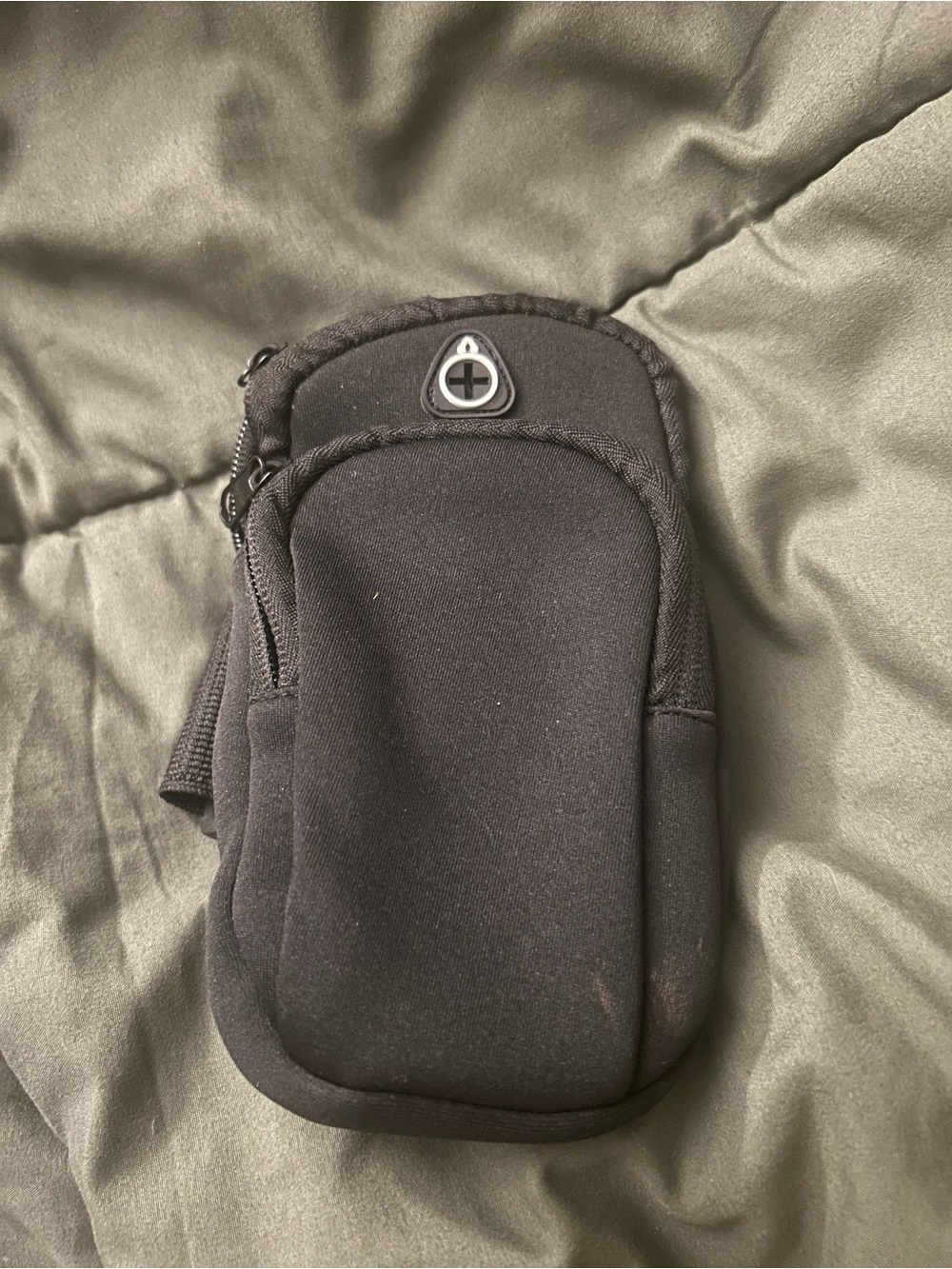 Compact black arm tech pouch